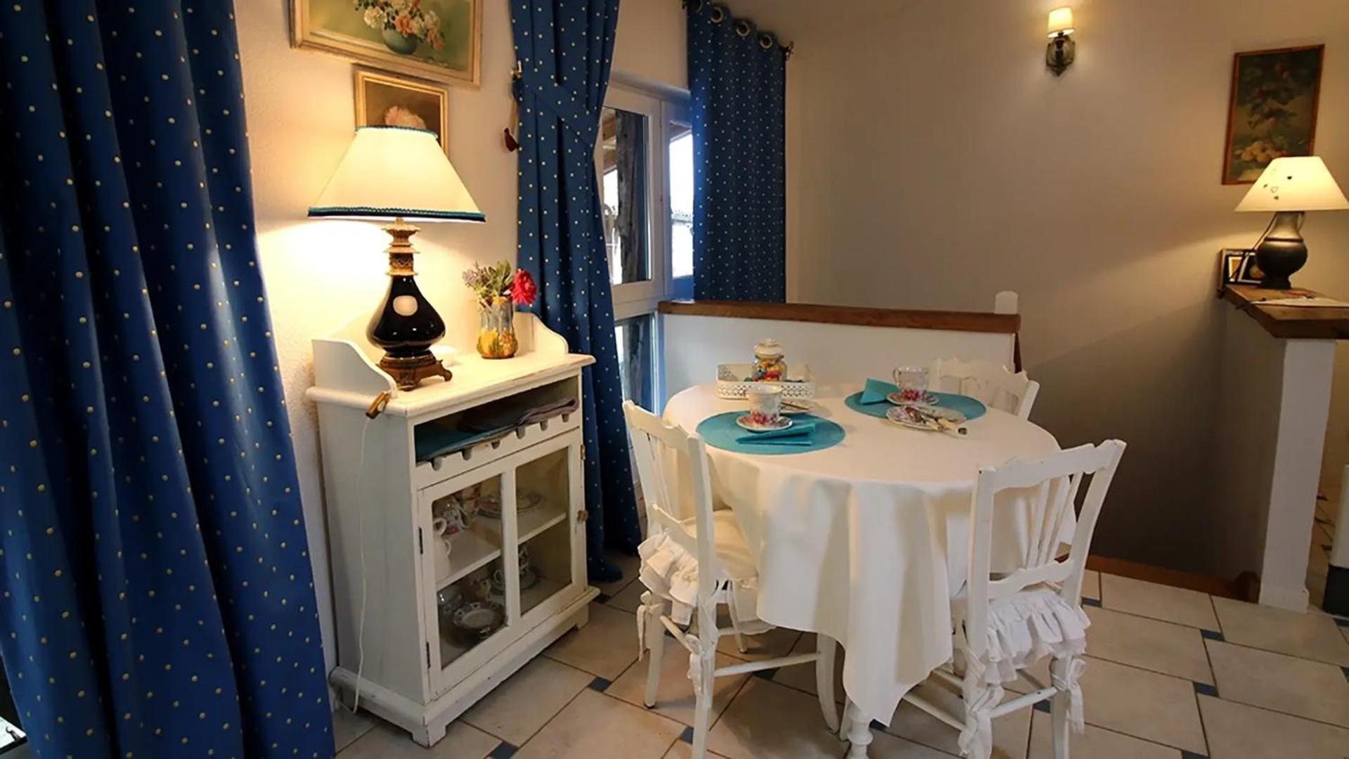 Les Colombages Appartement Biziat Buitenkant foto